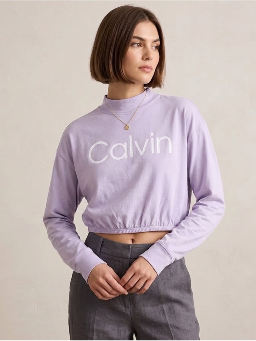 CALVIN KLEIN PERFORMANCE Logo Cropped Top Sweater in Lavender